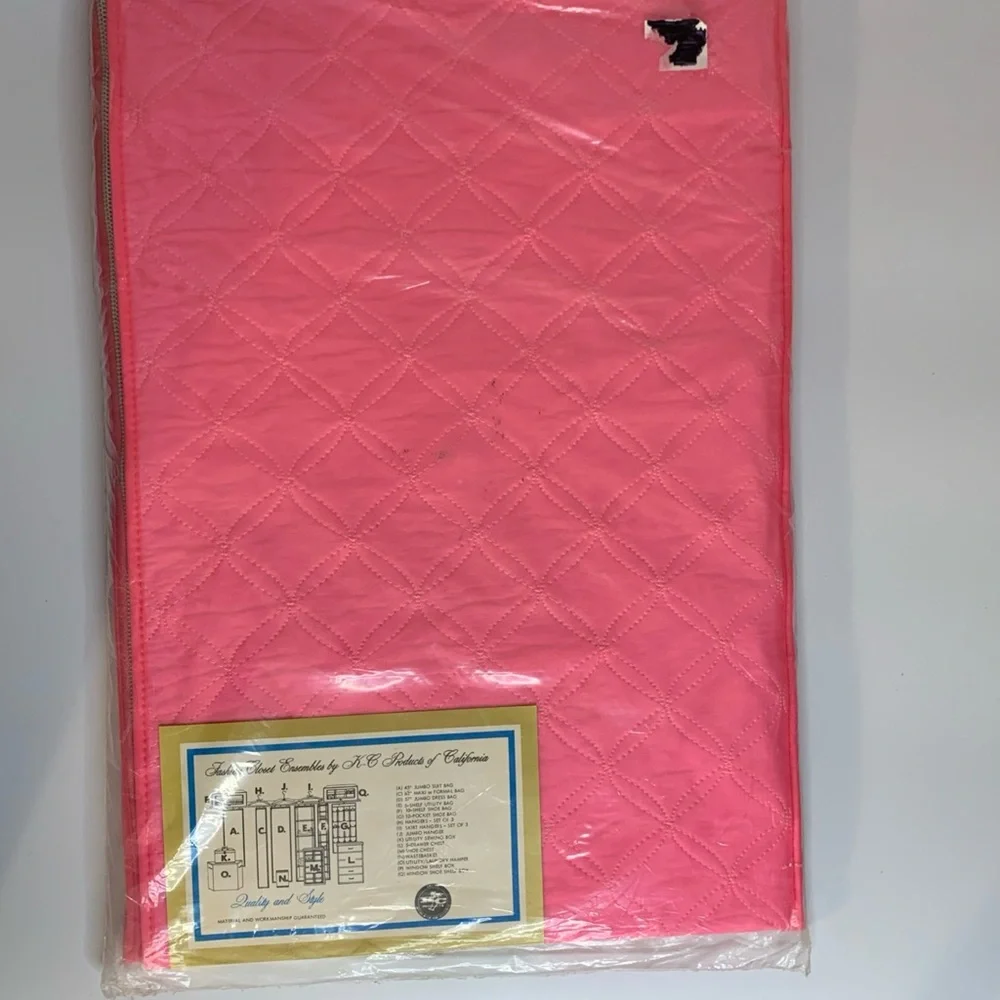 Vibrant Pink Quilted Garment Bag vintage MOD 1960’s dress storage